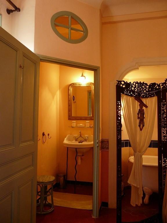 Lou Amourie Roussillon (Vaucluse) Quarto foto